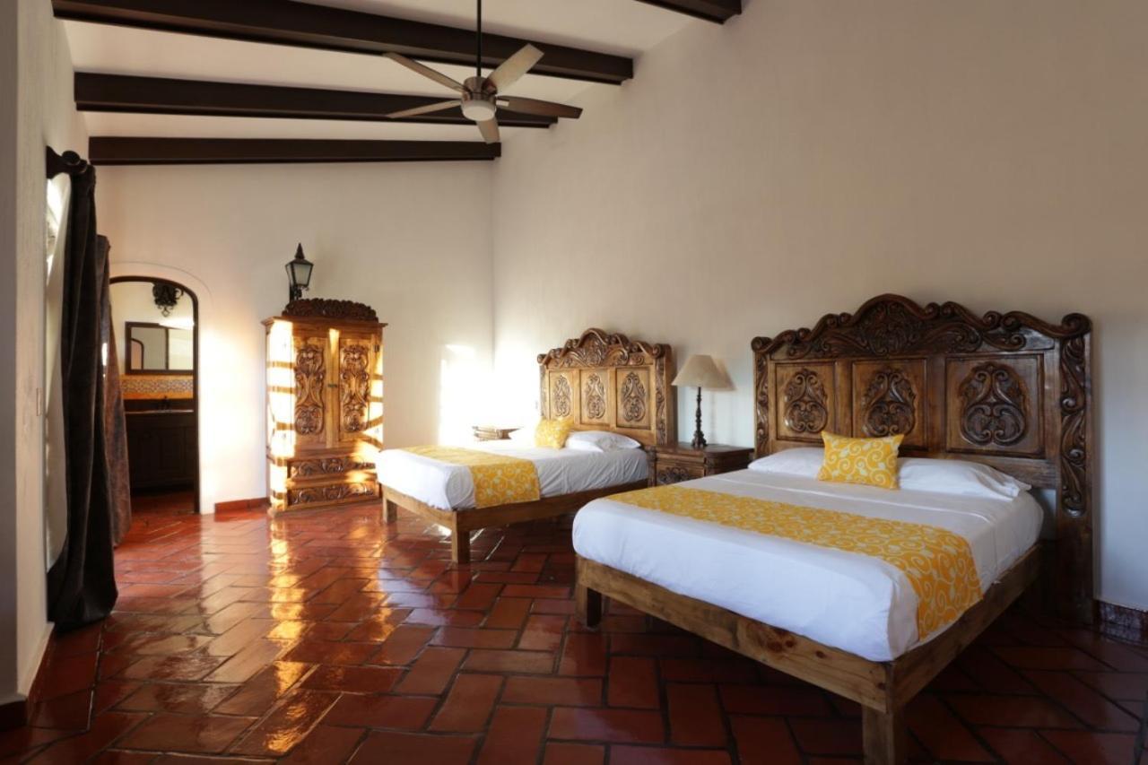 Caroline Bella Bed & Breakfast Ajijic Eksteriør billede